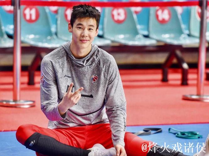 上海vs同曦前瞻：张镇麟PK郭昊文天赋对决 古德温状态火热冲2连胜