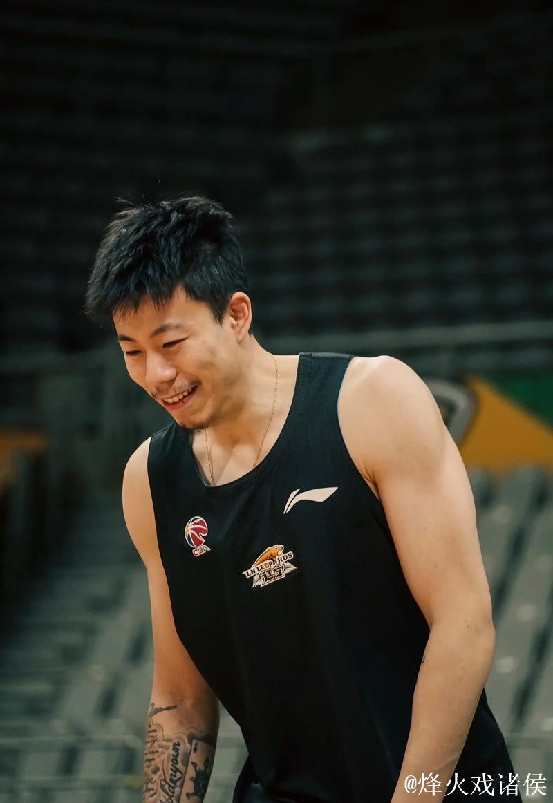 弗格29+11+10张镇麟20分 辽宁大胜福建 弗格29+11+10张镇麟20分 辽宁大胜福建